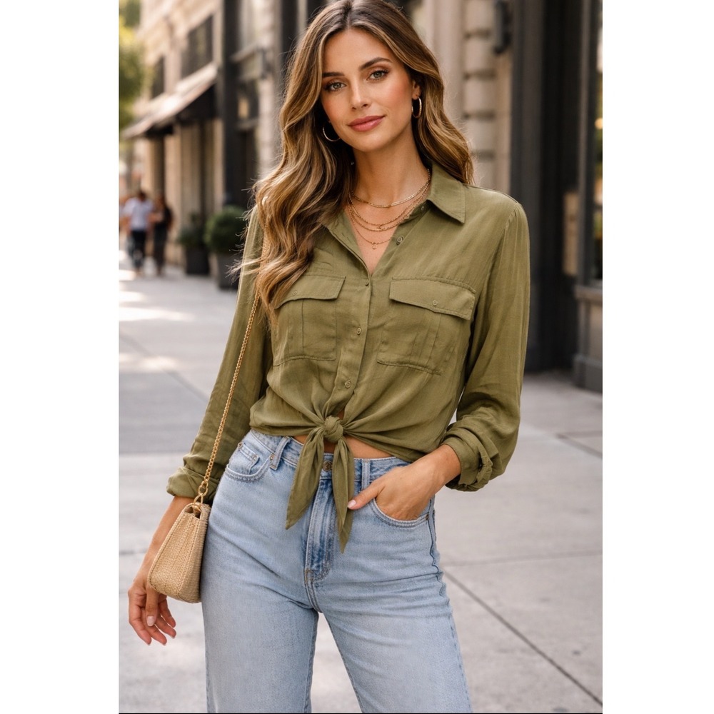 Sanctuary‎ Olive Green Tie Front Cropped Button Down Shirt Satiny Small